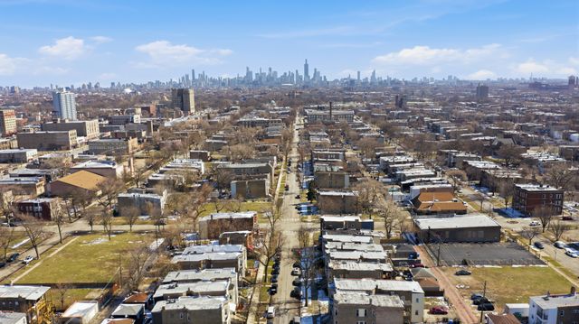 4214 W Wilcox Street, Chicago, IL 60624