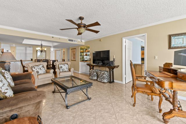 840 OCEAN Drive 404, Juno Beach, FL 33408