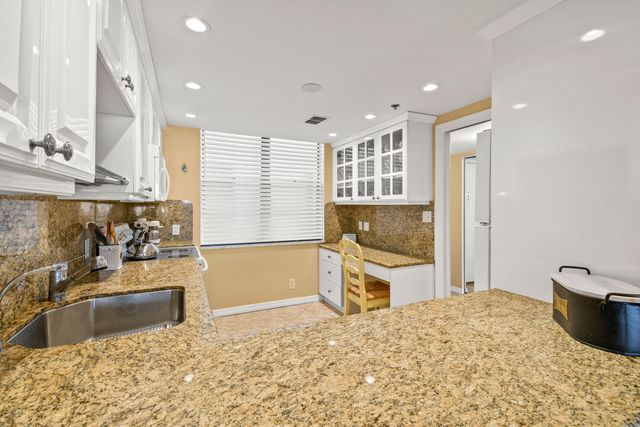 840 OCEAN Drive 404, Juno Beach, FL 33408
