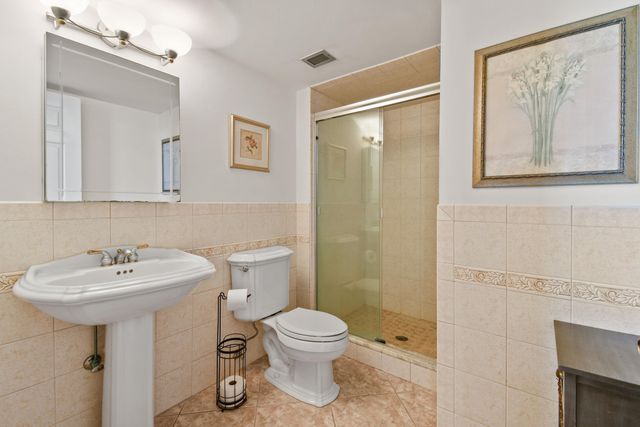 840 OCEAN Drive 404, Juno Beach, FL 33408