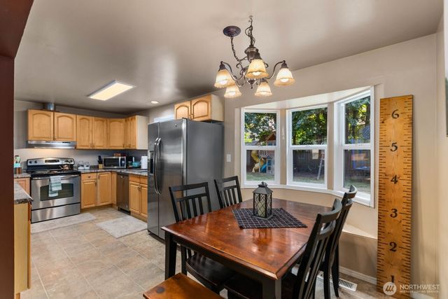 10301 NE 136th Place, Kirkland, WA 98034