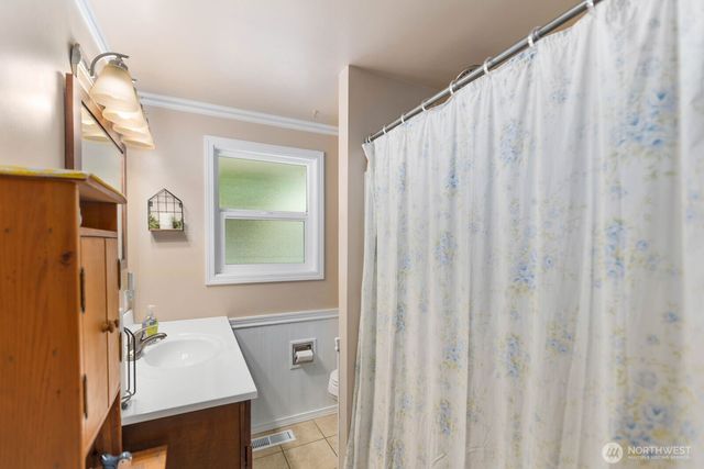 10301 NE 136th Place, Kirkland, WA 98034