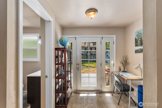 10301 NE 136th Place, Kirkland, WA 98034