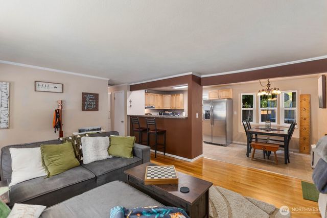 10301 NE 136th Place, Kirkland, WA 98034
