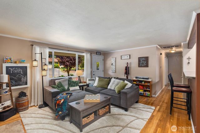 10301 NE 136th Place, Kirkland, WA 98034