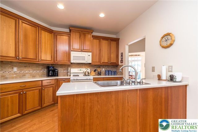 228 Merion Lane, Easton, PA 18042