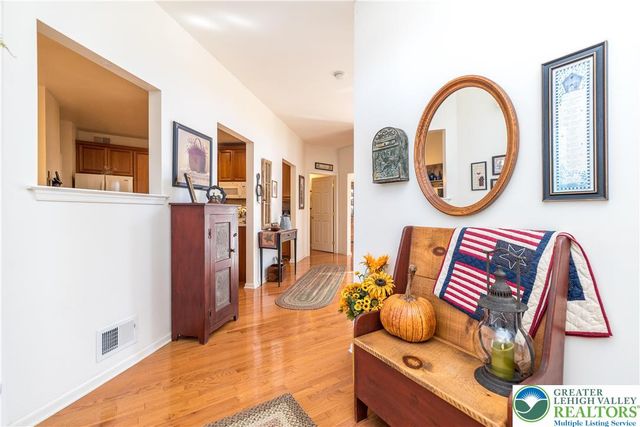 228 Merion Lane, Easton, PA 18042