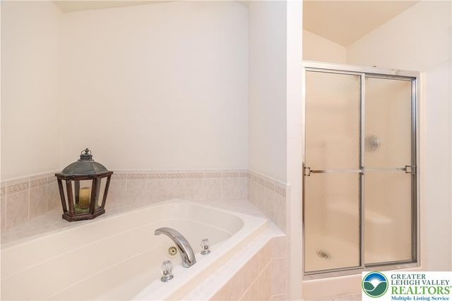 228 Merion Lane, Easton, PA 18042