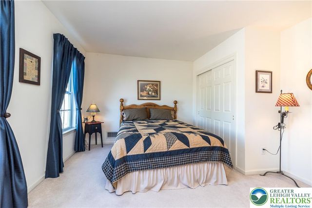 228 Merion Lane, Easton, PA 18042