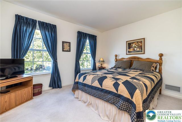 228 Merion Lane, Easton, PA 18042