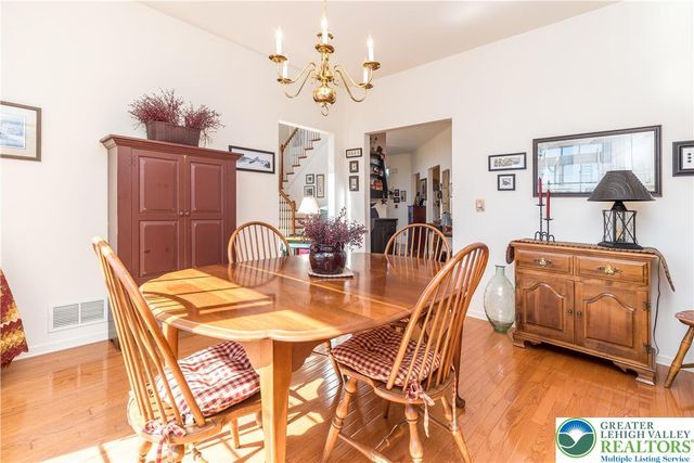 228 Merion Lane, Easton, PA 18042