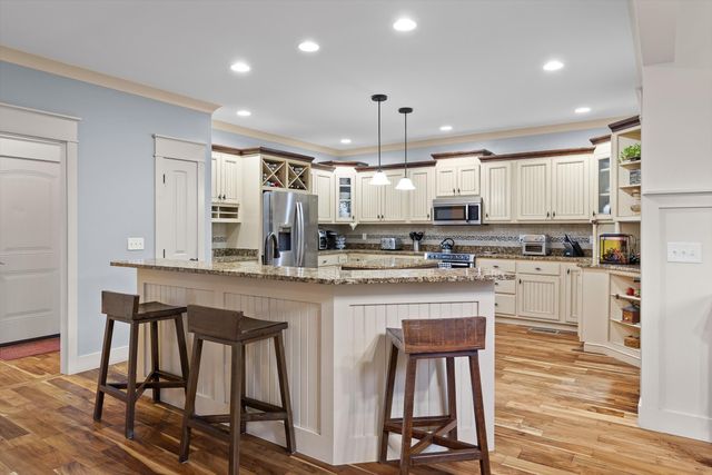 2956 Reflection Lane, Ooltewah, TN 37363