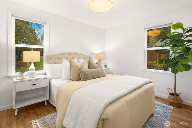 14021 27th Avenue NE, Seattle, WA 98125