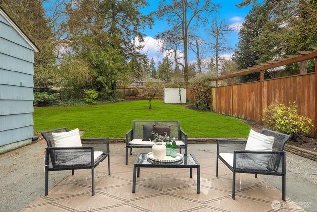 14021 27th Avenue NE, Seattle, WA 98125