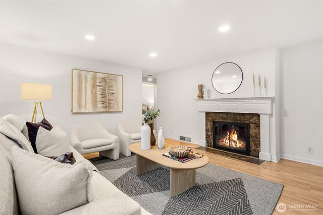 14021 27th Avenue NE, Seattle, WA 98125