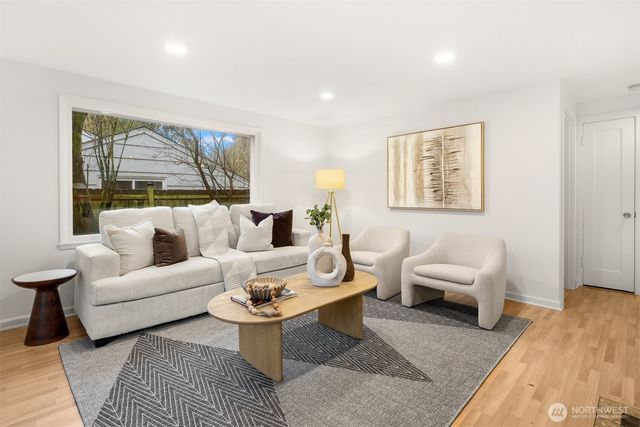 14021 27th Avenue NE, Seattle, WA 98125