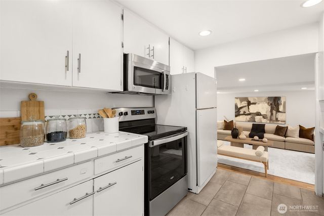 14021 27th Avenue NE, Seattle, WA 98125