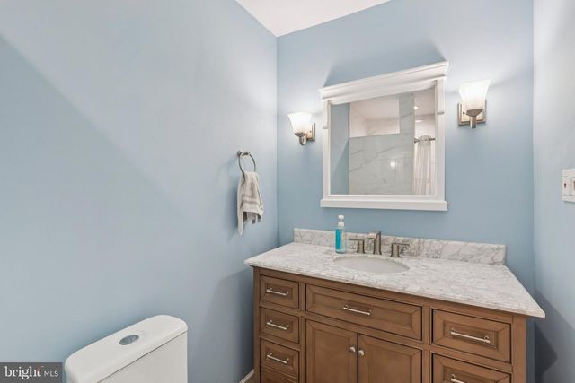 2102 ELBERTA LN, Marlton, NJ 08053