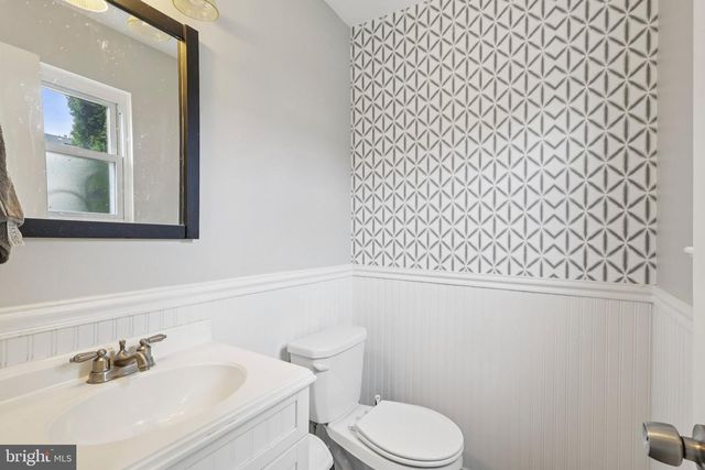 2102 ELBERTA LN, Marlton, NJ 08053