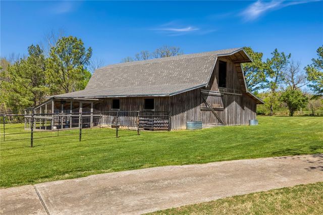 3265 S Barrington Road, Fayetteville, AR 72704