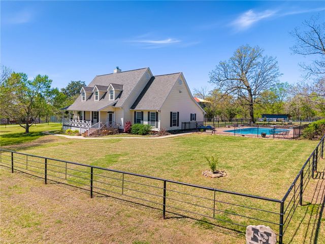 3265 S Barrington Road, Fayetteville, AR 72704