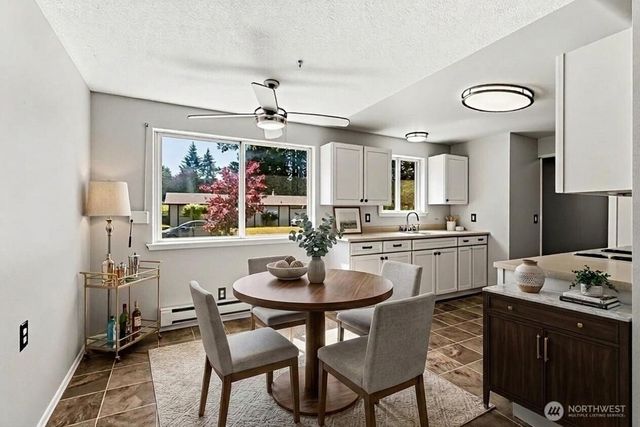 802 Oakcrest Drive SE, Lacey, WA 98503