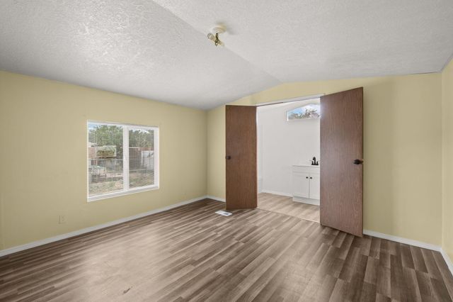 714 CITY VIEW Drive SW, Albuquerque, NM 87105