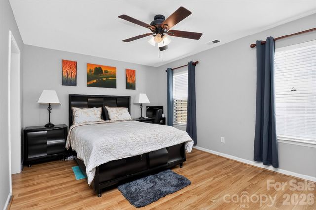 5906 Country Walk Drive, Charlotte, NC 28212