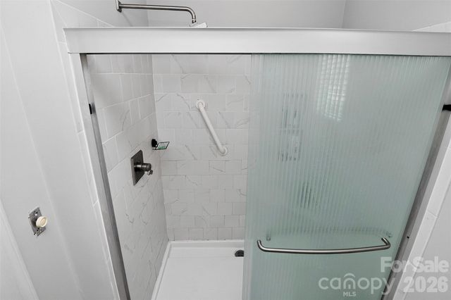 5906 Country Walk Drive, Charlotte, NC 28212