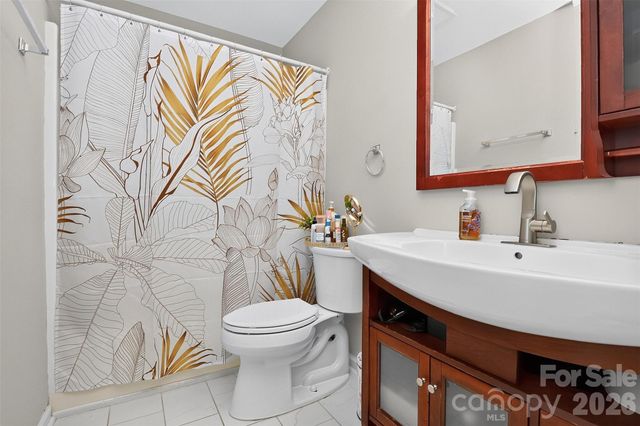 5906 Country Walk Drive, Charlotte, NC 28212