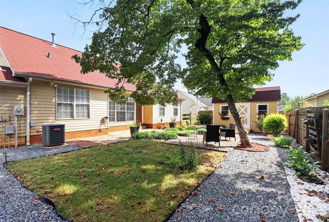 5906 Country Walk Drive, Charlotte, NC 28212