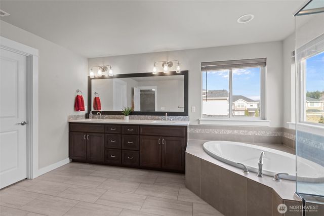 12806 173rd Street Ct E, Puyallup, WA 98374