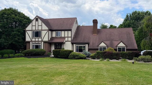170 LENORA LN, Downingtown, PA 19335