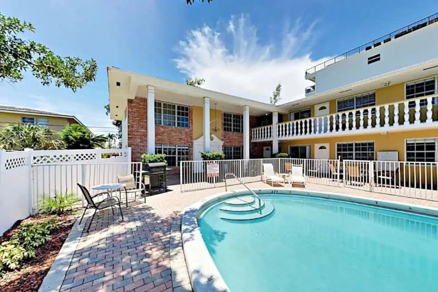 3226 NE 12TH Street 2, Pompano Beach, FL 33062