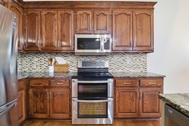 11306 W 142nd Terrace, Overland Park, KS 66221