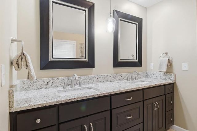 11306 W 142nd Terrace, Overland Park, KS 66221