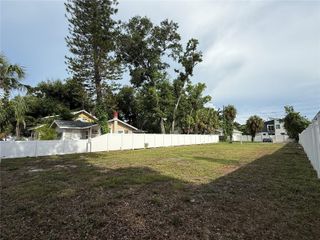 1011 12TH AVENUE S, St Petersburg, FL 33705