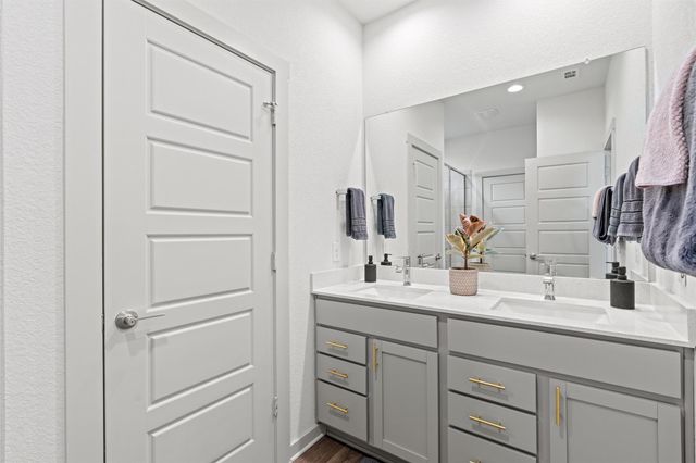 121 Tequilana PASS, Leander, TX 78641