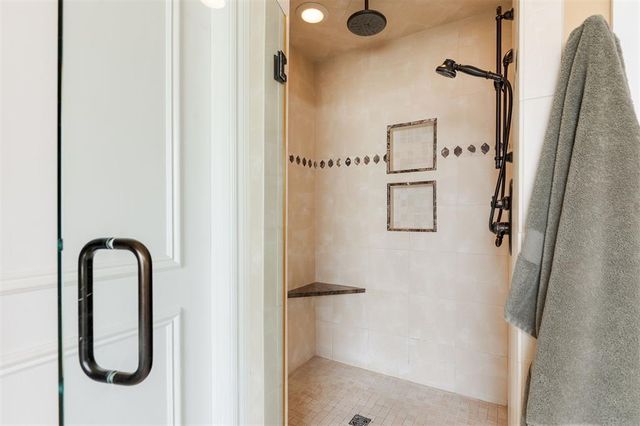 13909 Plantation Way, Edmond, OK 73013