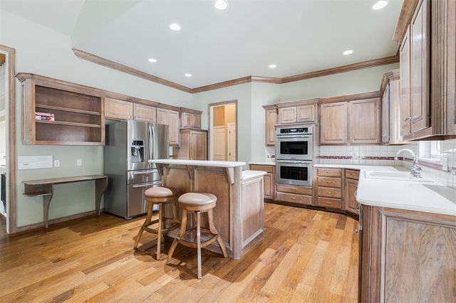 13909 Plantation Way, Edmond, OK 73013