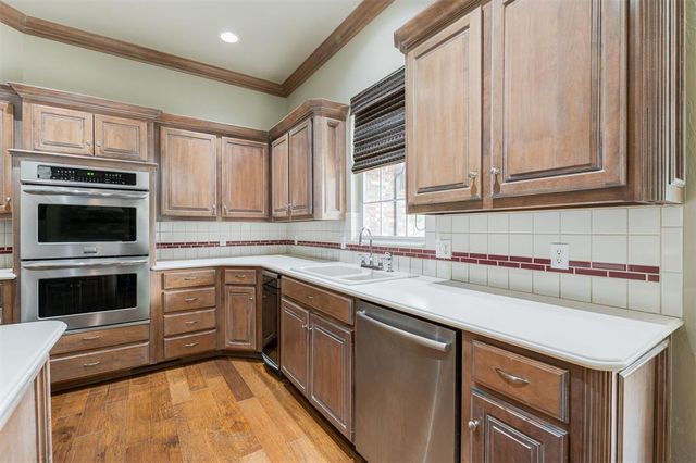 13909 Plantation Way, Edmond, OK 73013