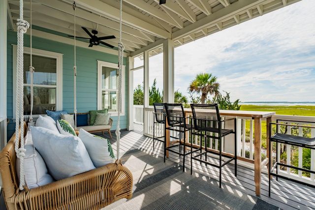 1538 Menhaden Lane, Mount Pleasant, SC 29466