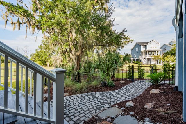 1538 Menhaden Lane, Mount Pleasant, SC 29466