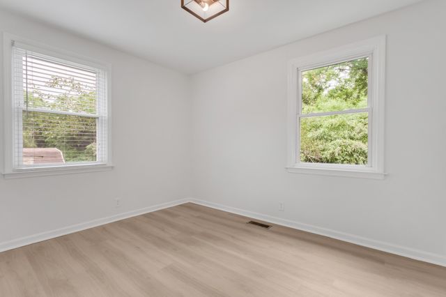304 Lallemand Ct, Nashville, TN 37211