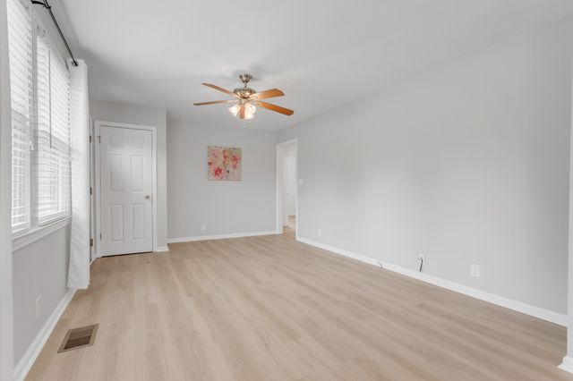 304 Lallemand Ct, Nashville, TN 37211