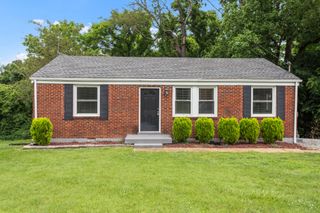 304 Lallemand Ct, Nashville, TN 37211