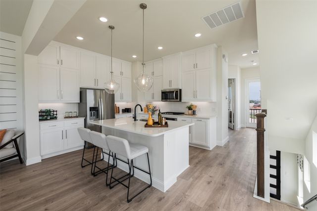 2233 Fort Bliss Street, Mesquite, TX 75149