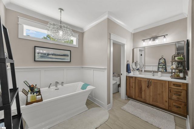 7 Maxfli Court, Travelers Rest, SC 29690