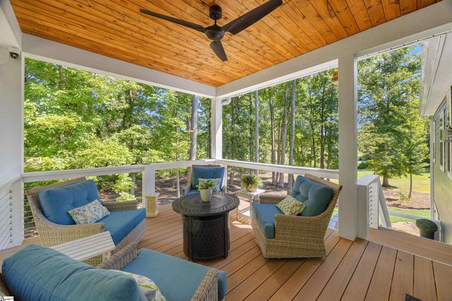 7 Maxfli Court, Travelers Rest, SC 29690