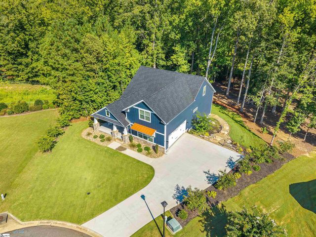 7 Maxfli Court, Travelers Rest, SC 29690